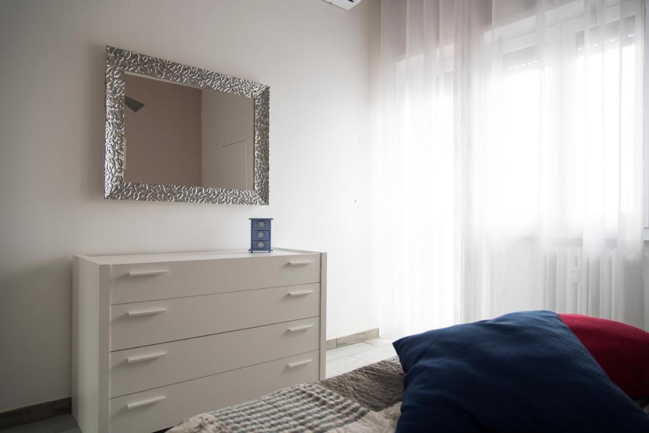Youhosty - Delle Genziane 7 Apartment Milan Luaran gambar
