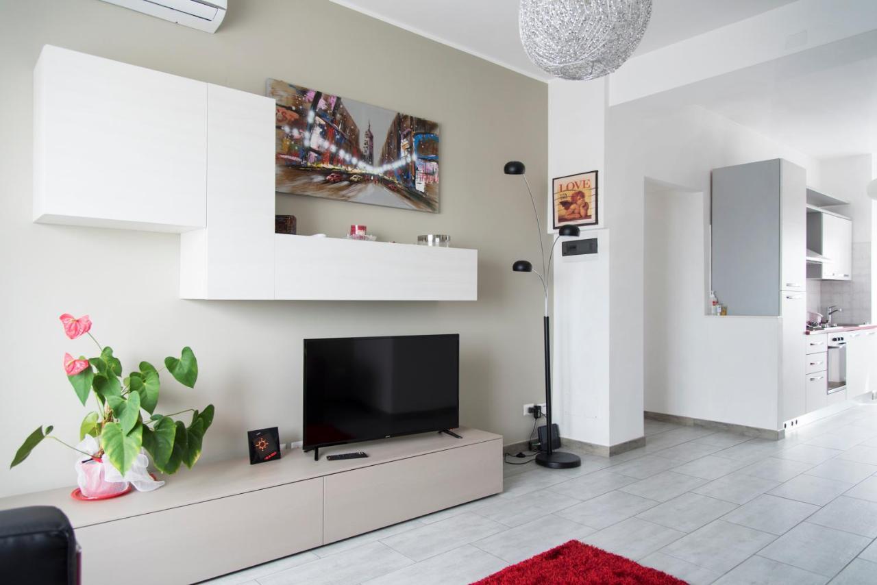 Youhosty - Delle Genziane 7 Apartment Milan Luaran gambar