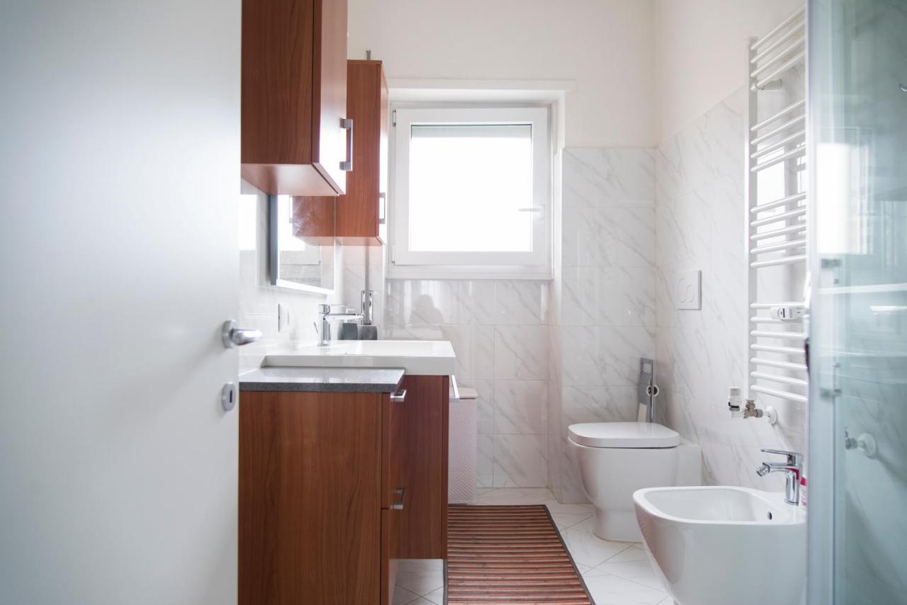 Youhosty - Delle Genziane 7 Apartment Milan Luaran gambar